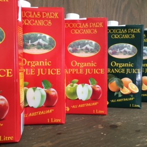 長らくメーカー欠品しておりましたオーストラリア産オーガニックジュース、アップルとオレンジが入荷しました！