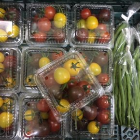 12/15(sat)くりきんファームさんの自然栽培のカラフルミニトマト・サヤインゲンが入荷しました！
